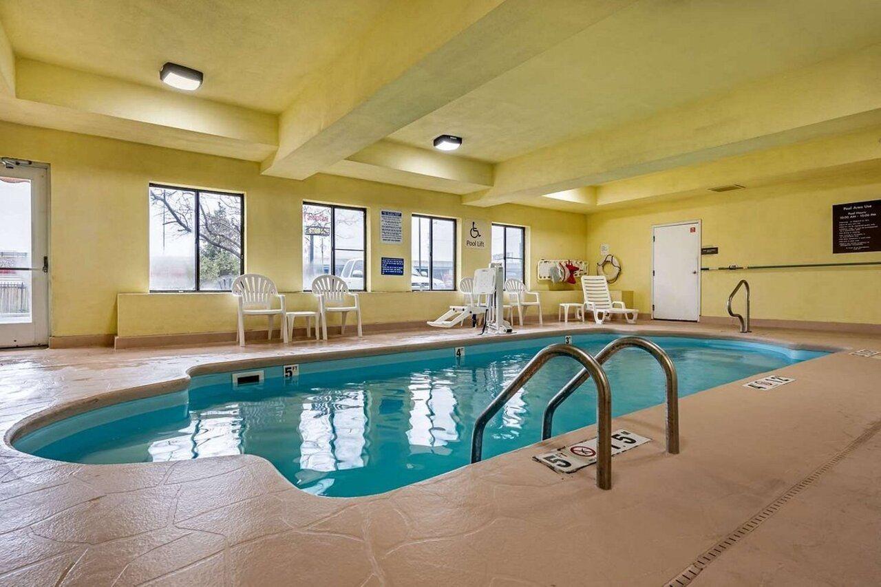 Comfort Inn East Индианаполис Екстериор снимка