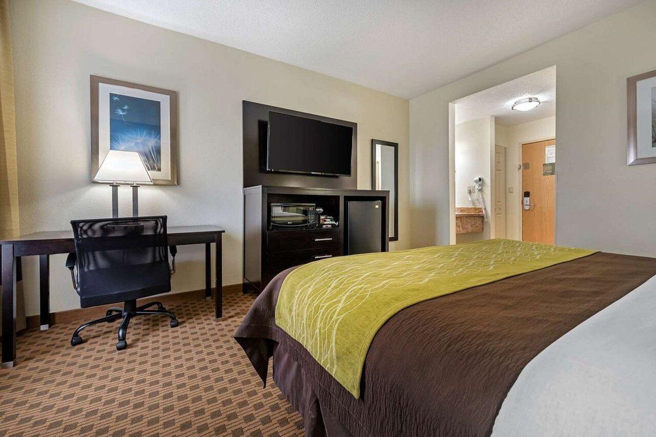 Comfort Inn East Индианаполис Екстериор снимка