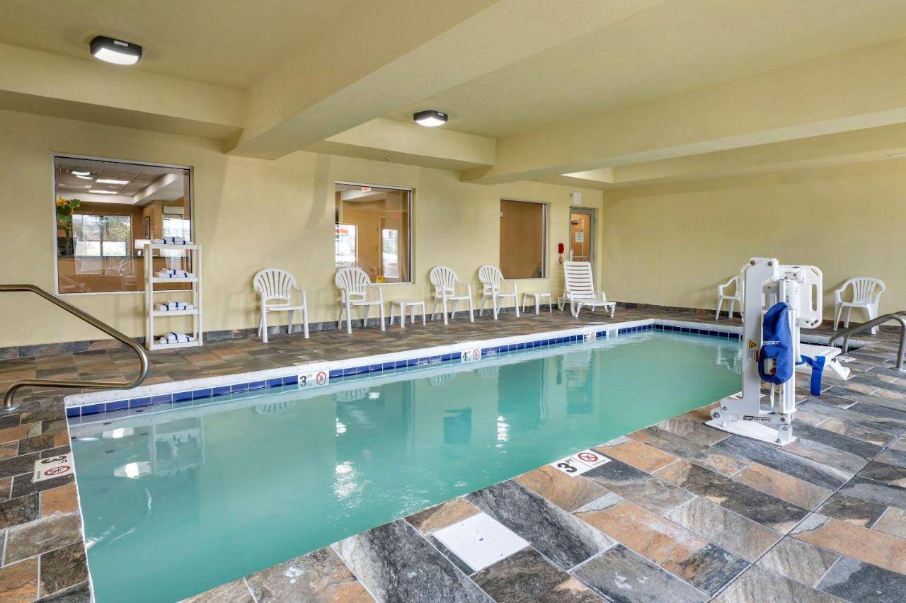 Comfort Inn East Индианаполис Екстериор снимка