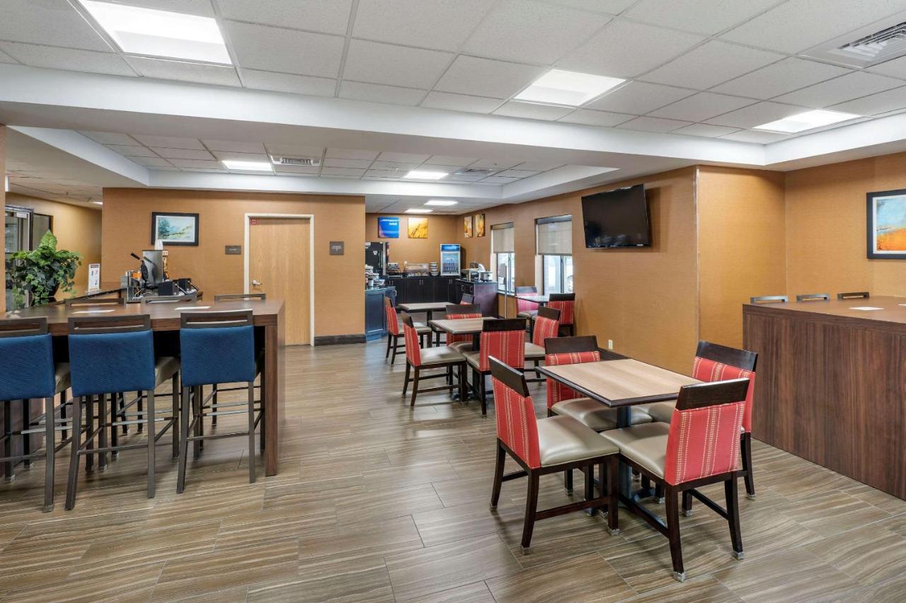 Comfort Inn East Индианаполис Екстериор снимка
