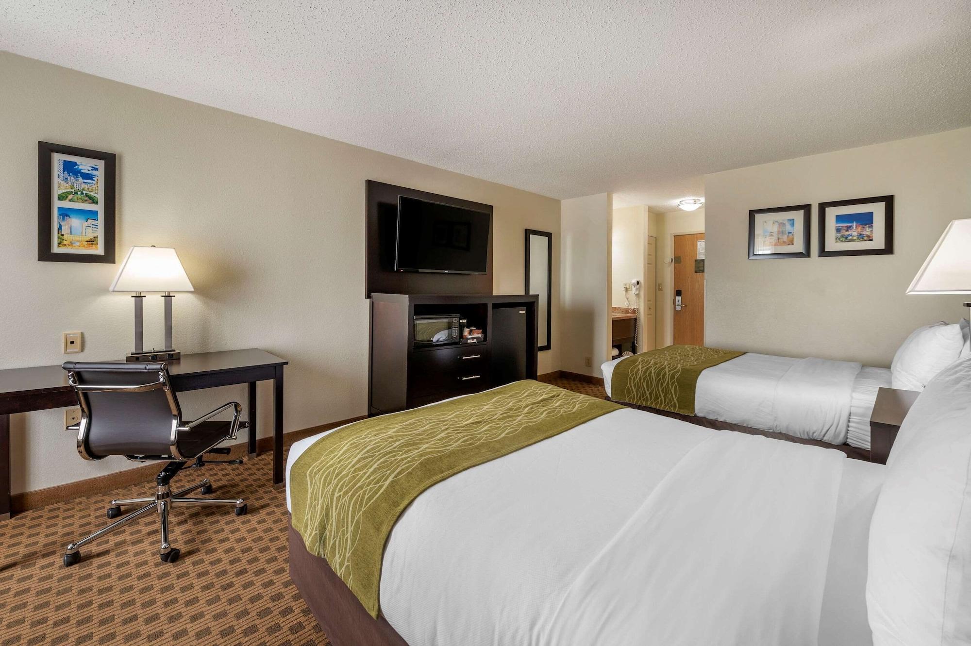 Comfort Inn East Индианаполис Екстериор снимка