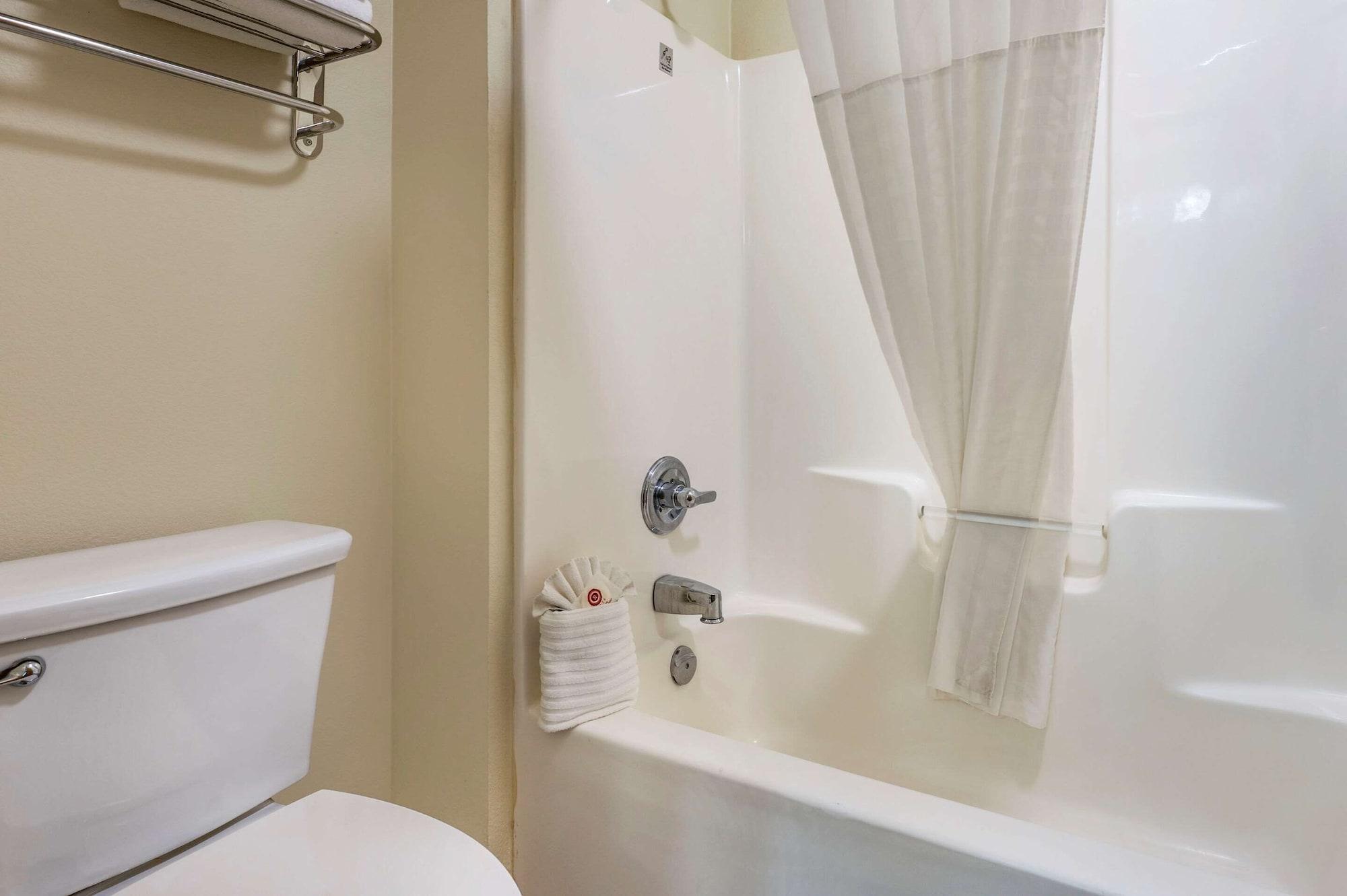 Comfort Inn East Индианаполис Екстериор снимка