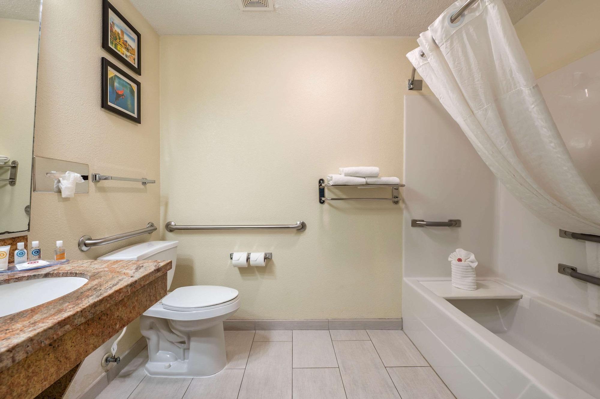 Comfort Inn East Индианаполис Екстериор снимка
