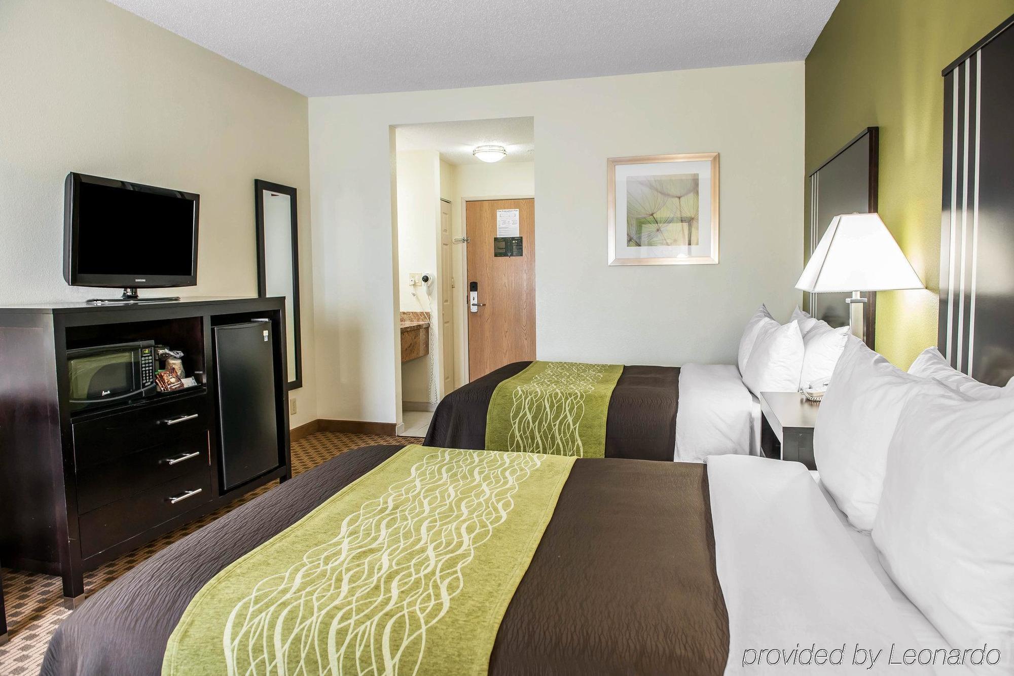 Comfort Inn East Индианаполис Екстериор снимка