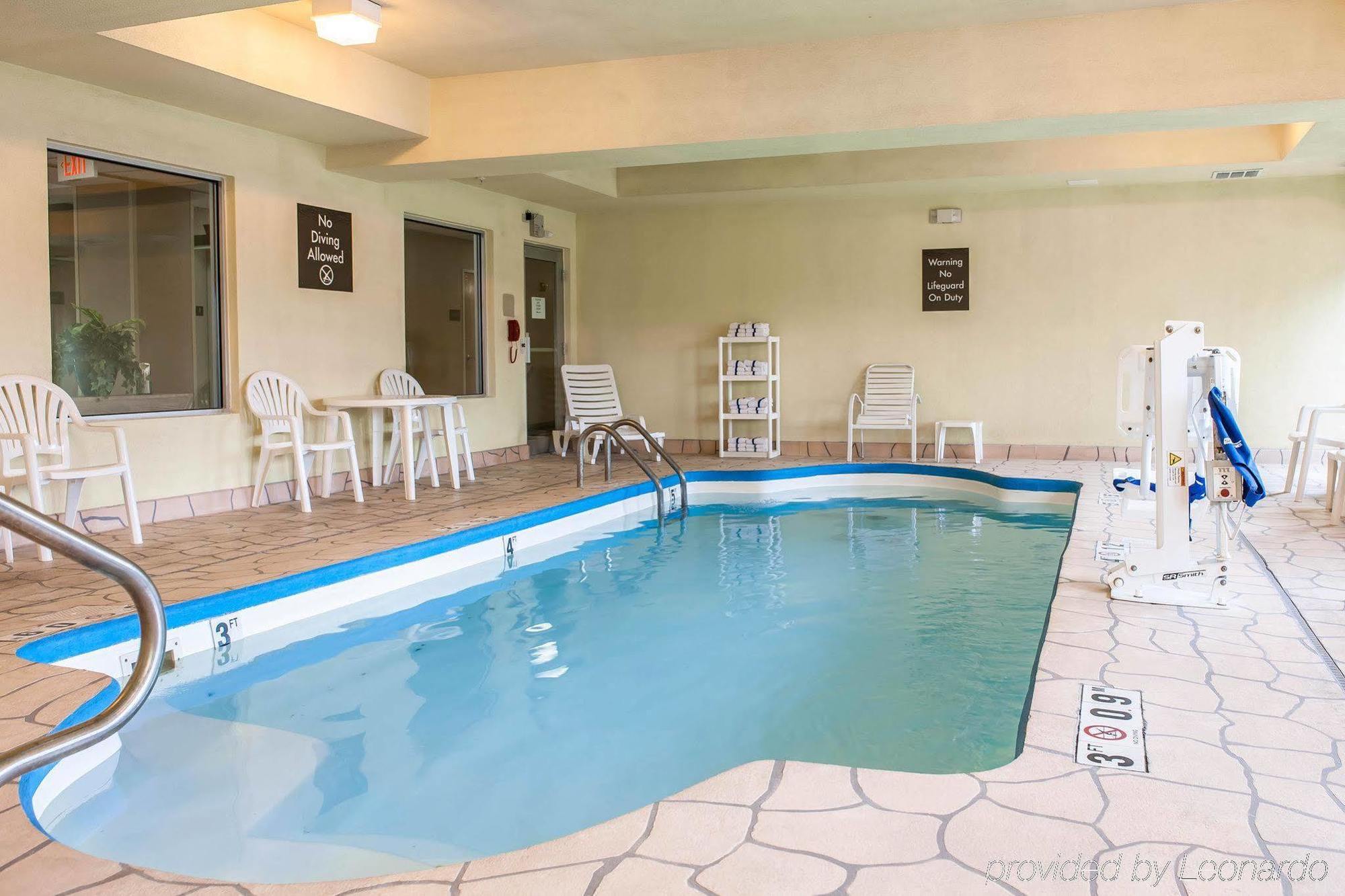 Comfort Inn East Индианаполис Екстериор снимка