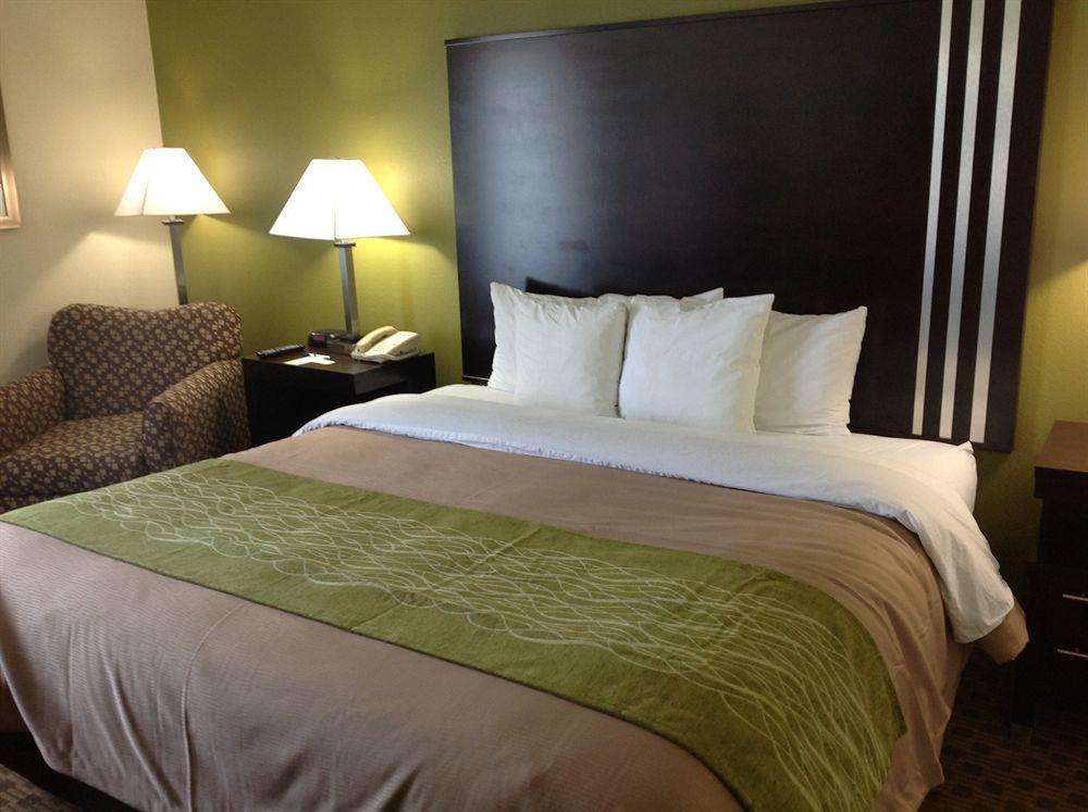Comfort Inn East Индианаполис Екстериор снимка